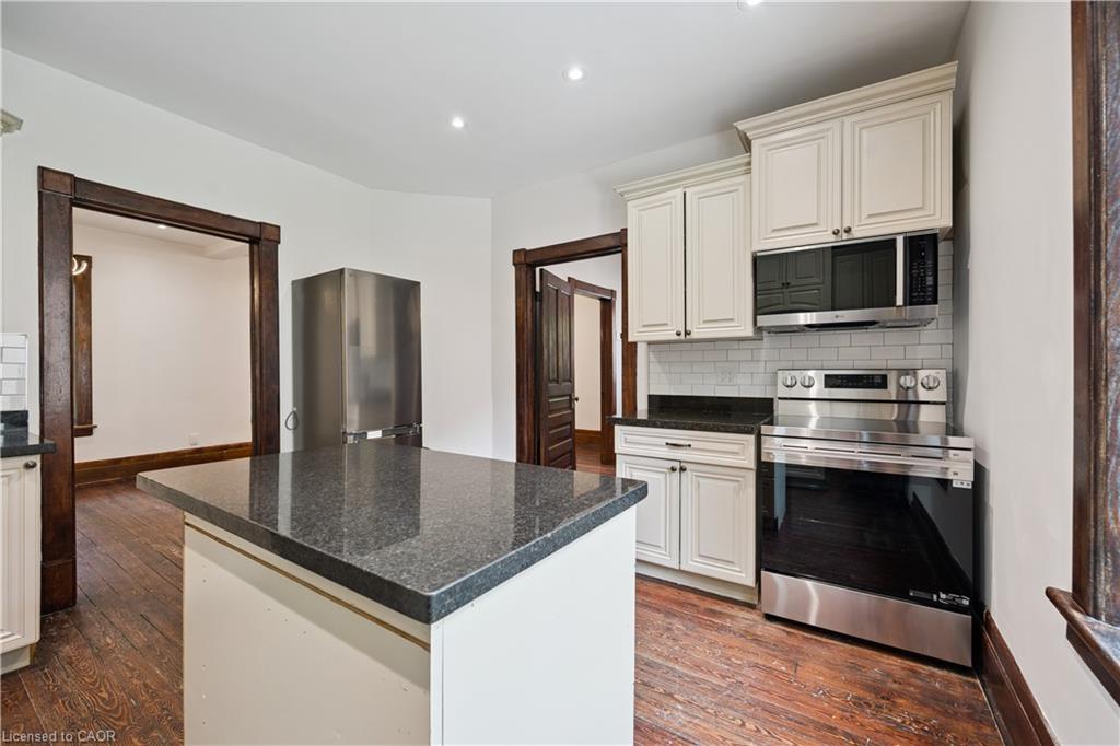 245 Lowther Street S Property Photo 10