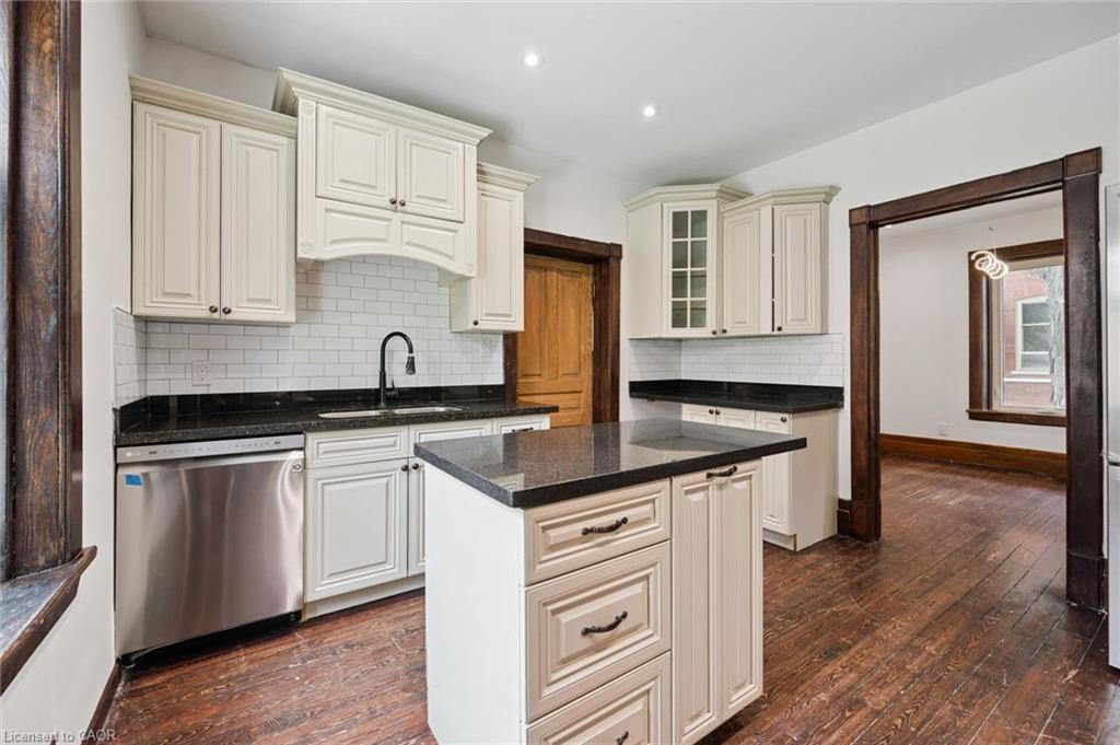 245 Lowther Street S Property Photo 12
