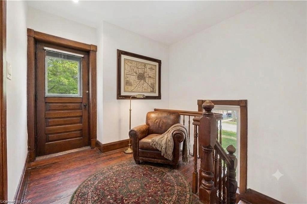 245 Lowther Street S Property Photo 20
