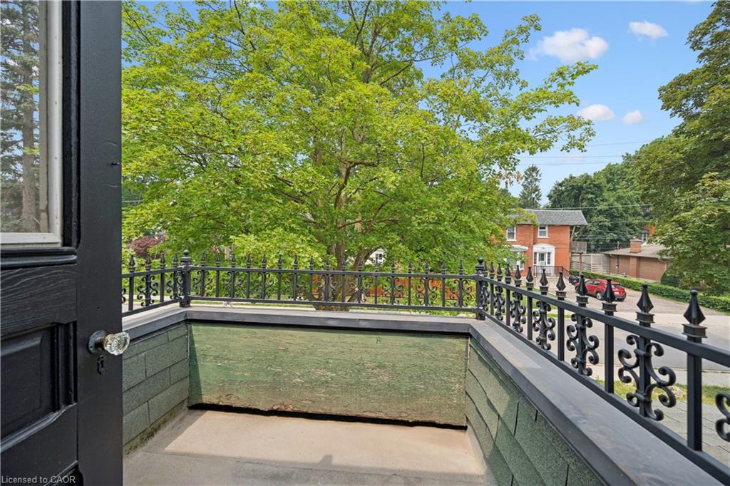 245 Lowther Street S Property Photo 21