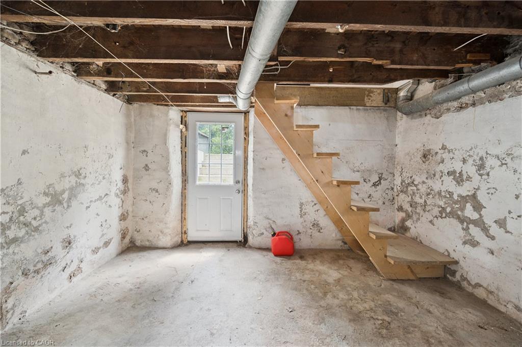 245 Lowther Street S Property Photo 39