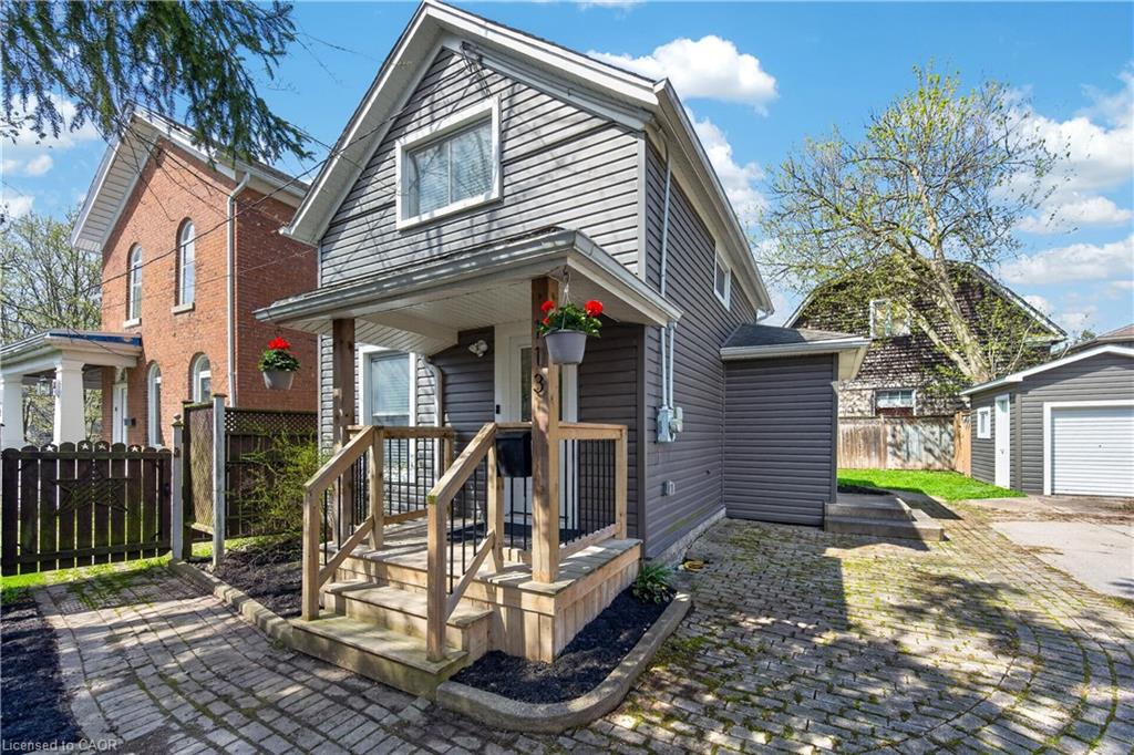 113 Niagara Street Property Photo 1