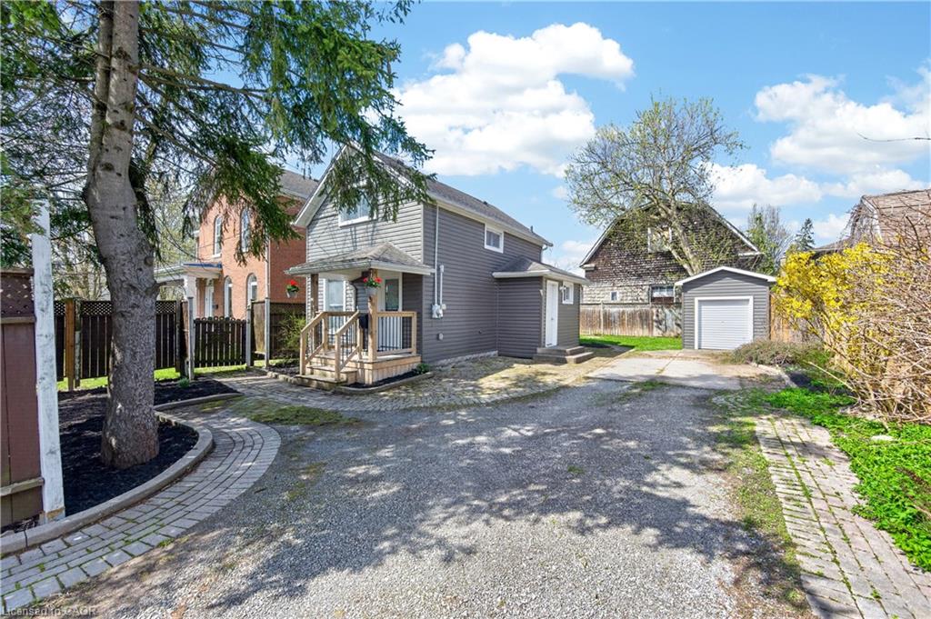 113 Niagara Street Property Photo 2