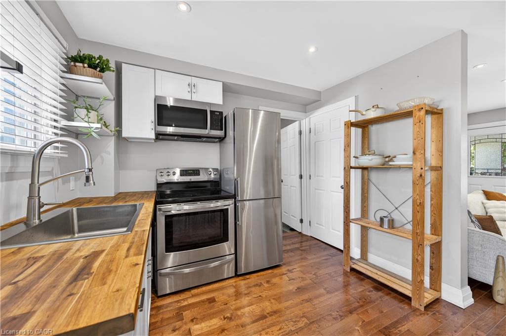 113 Niagara Street Property Photo 12