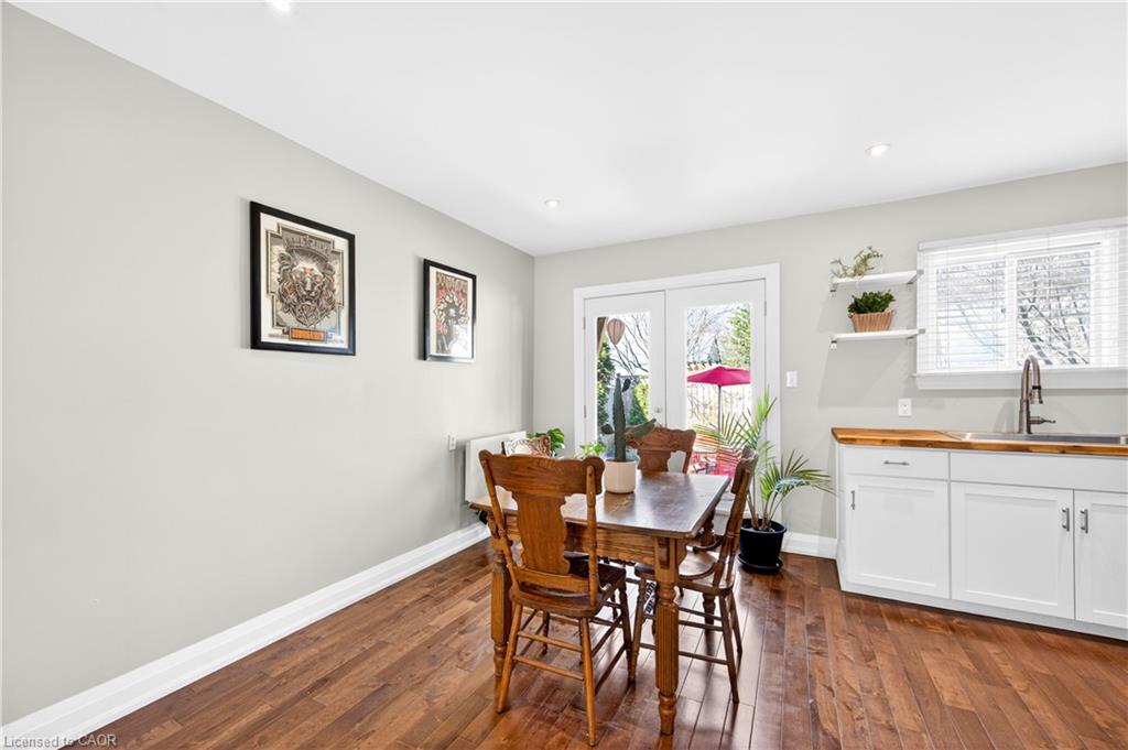 113 Niagara Street Property Photo 13