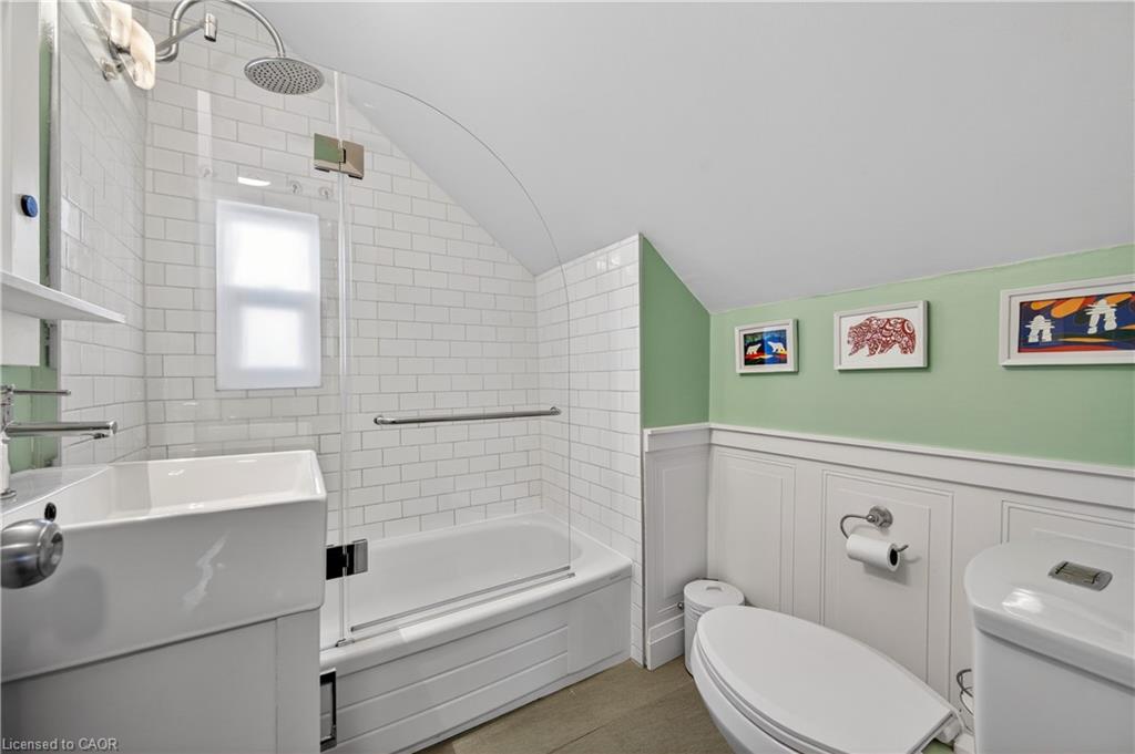 113 Niagara Street Property Photo 28