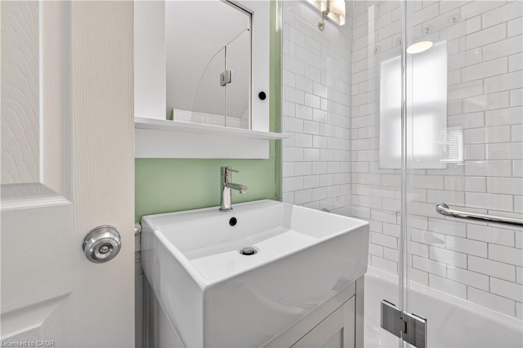 113 Niagara Street Property Photo 29
