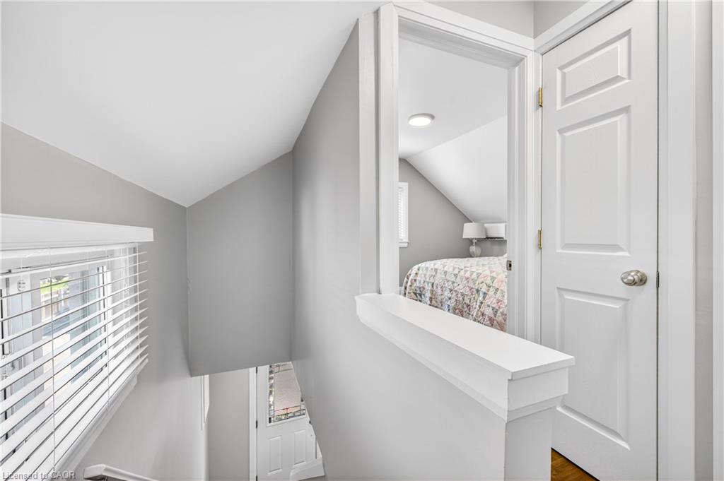 113 Niagara Street Property Photo 32