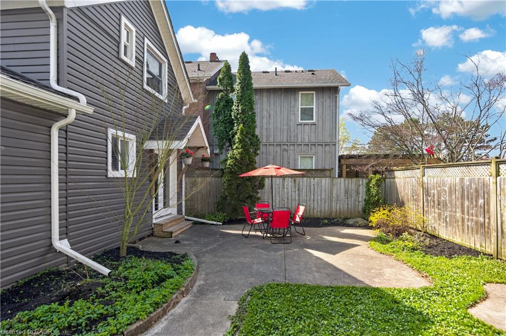 113 Niagara Street Property Photo 39