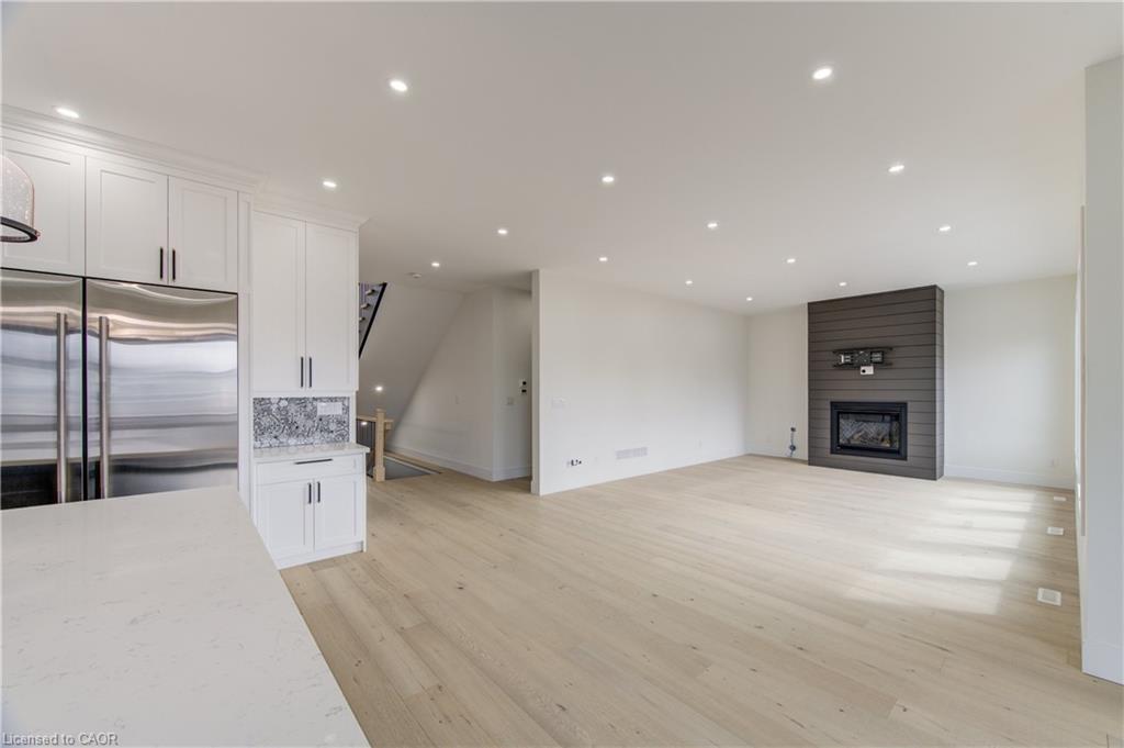 8 Edgeview Crescent Property Photo 23