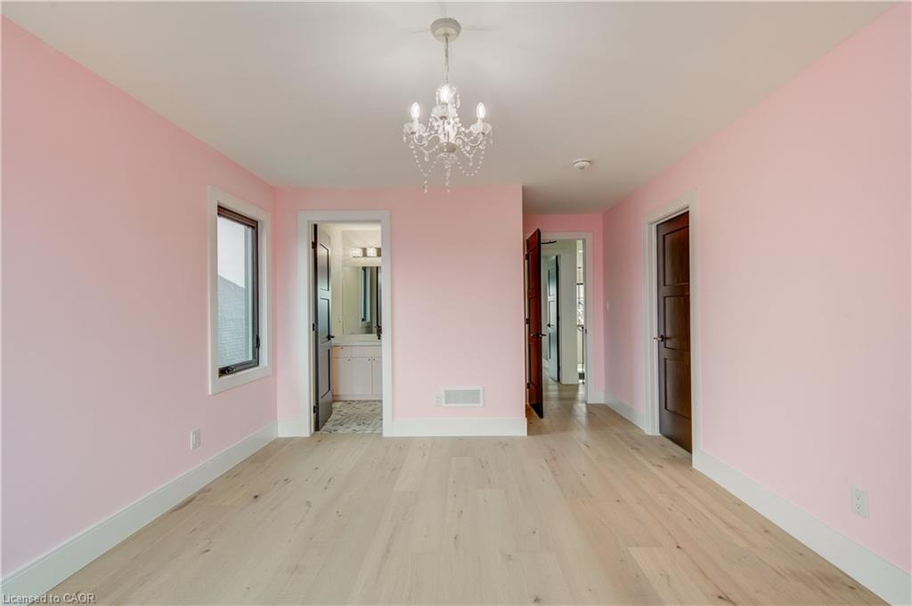8 Edgeview Crescent Property Photo 32