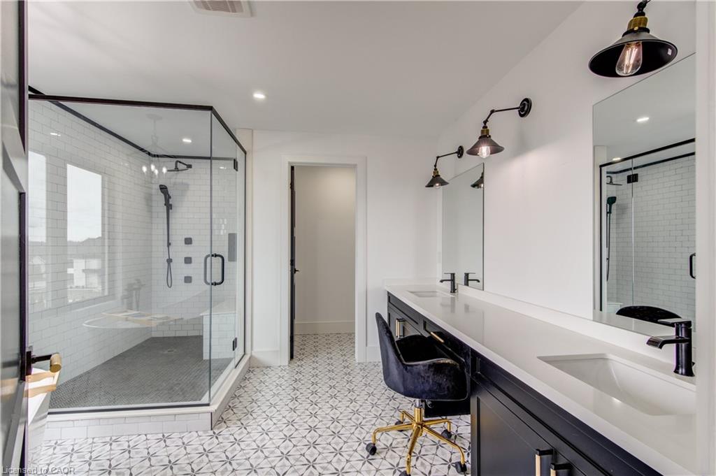 8 Edgeview Crescent Property Photo 36