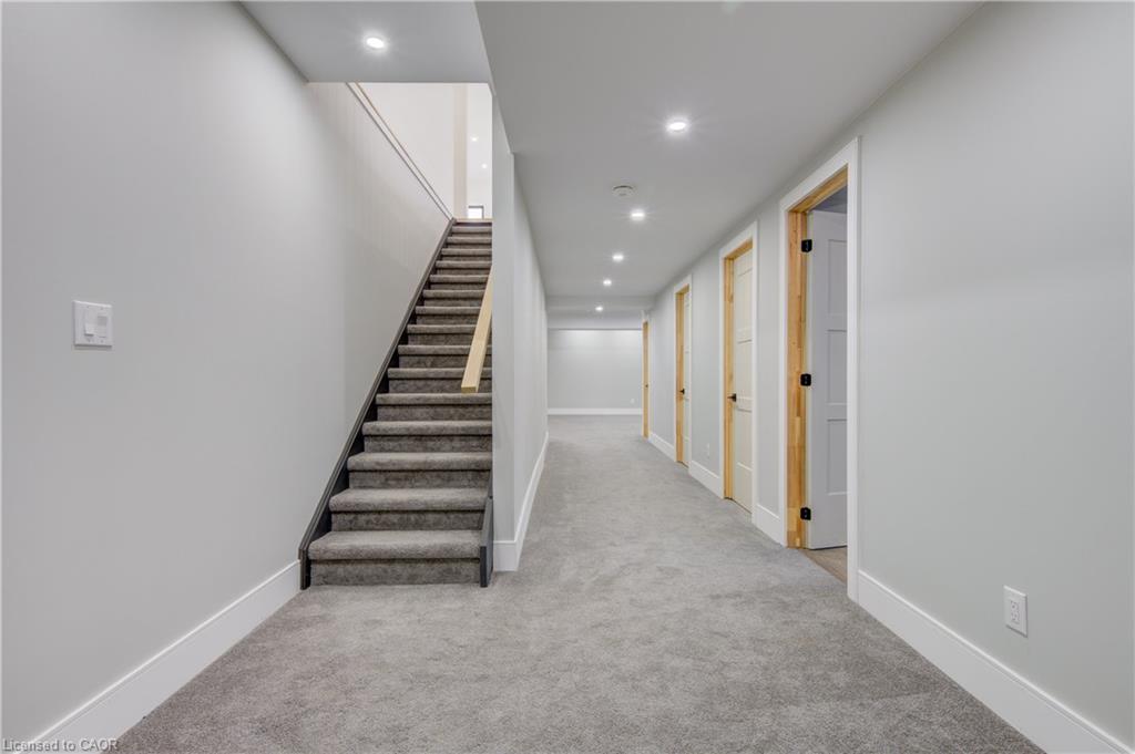 8 Edgeview Crescent Property Photo 42