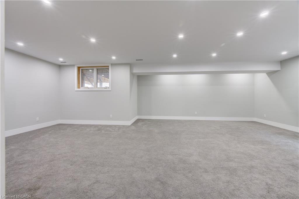 8 Edgeview Crescent Property Photo 44