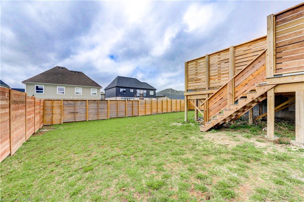 8 Edgeview Crescent Property Photo 46