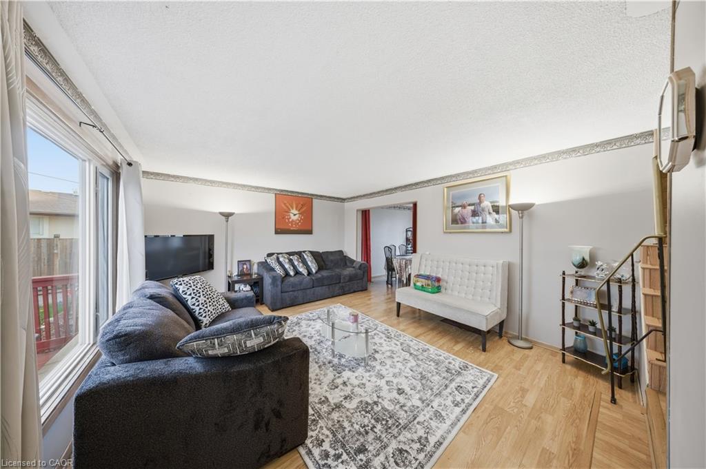 116 Gainsborough Road Property Photo 6