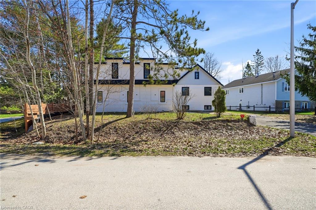 42 Fatima Court Property Photo 1