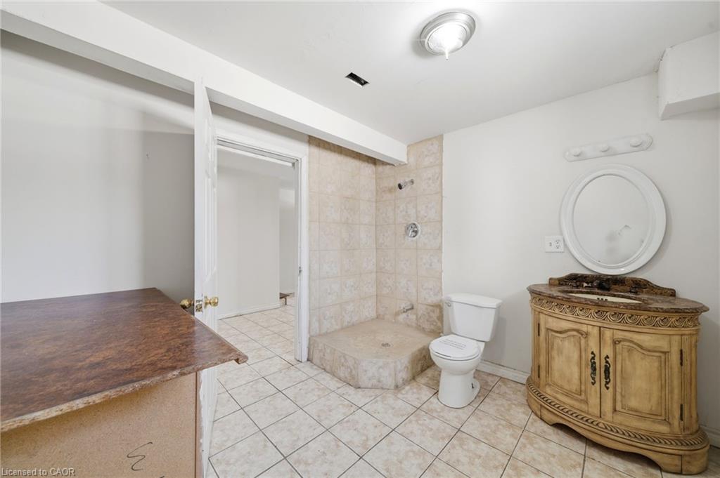 42 Fatima Court Property Photo 29