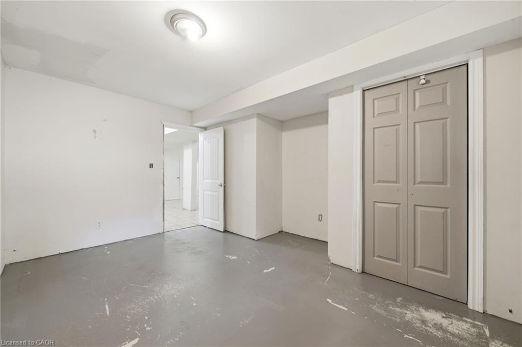 42 Fatima Court Property Photo 34