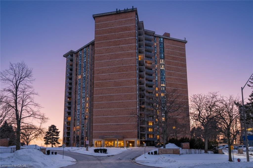 1708-5250 Lakeshore Road Property Photo 3