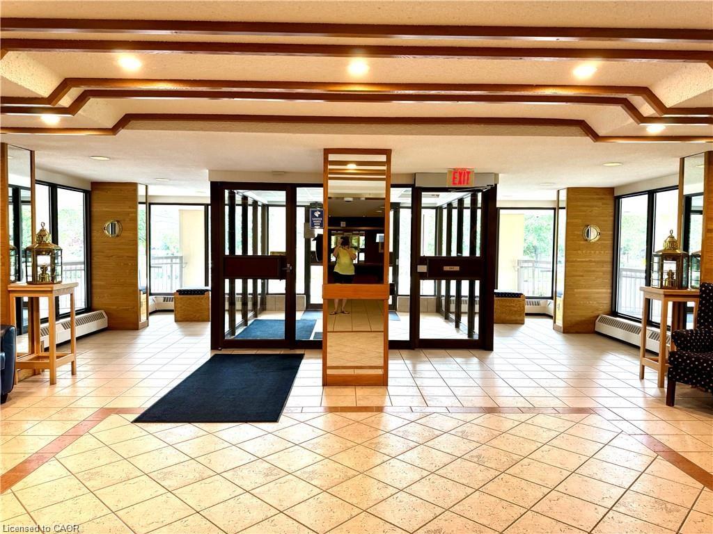 1708-5250 Lakeshore Road Property Photo 41