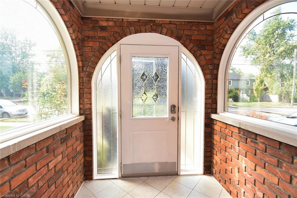 522 Aberdeen Avenue Property Photo 3