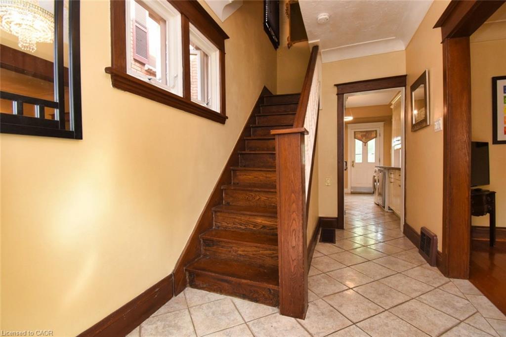 522 Aberdeen Avenue Property Photo 4