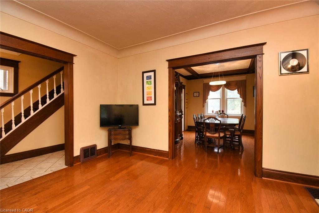522 Aberdeen Avenue Property Photo 9