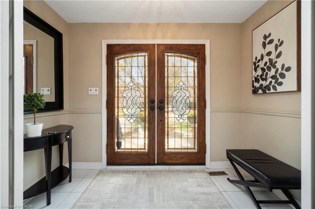 1617 Tipperary Court Property Photo 6