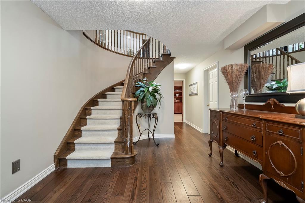 1617 Tipperary Court Property Photo 33