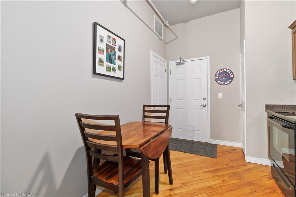 504-140 West River Street Property Photo 7