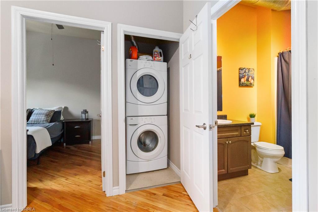 504-140 West River Street Property Photo 17