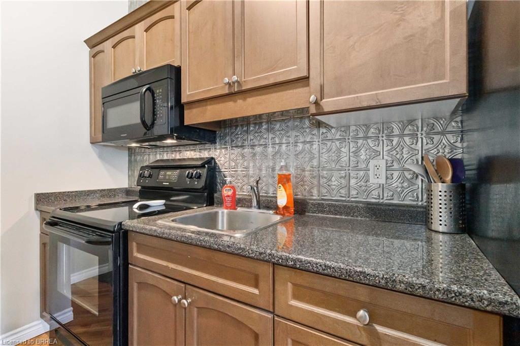 504-140 West River Street Property Photo 21