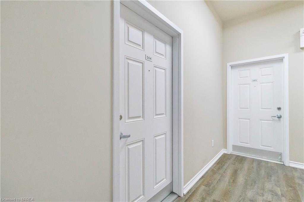 504-140 West River Street Property Photo 28