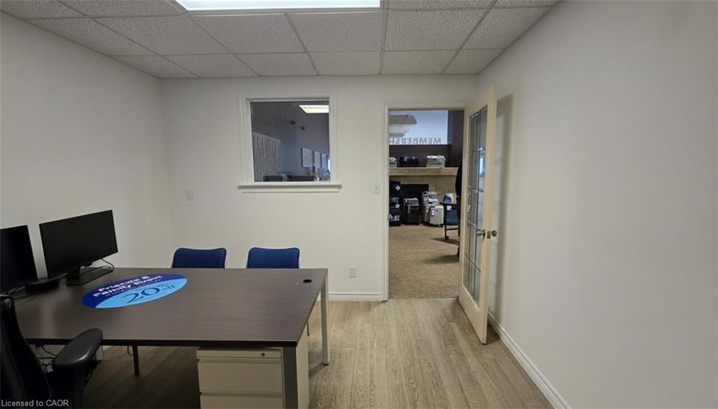 3-421 Queensway W Property Photo 9