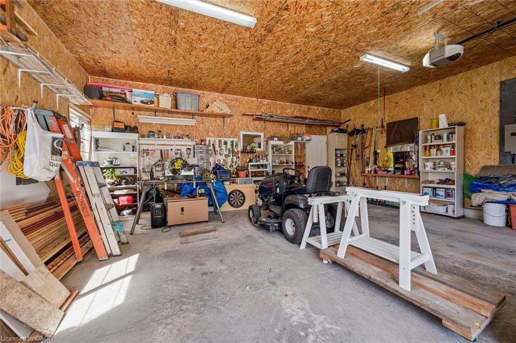 495190 Traverston Road Property Photo 32