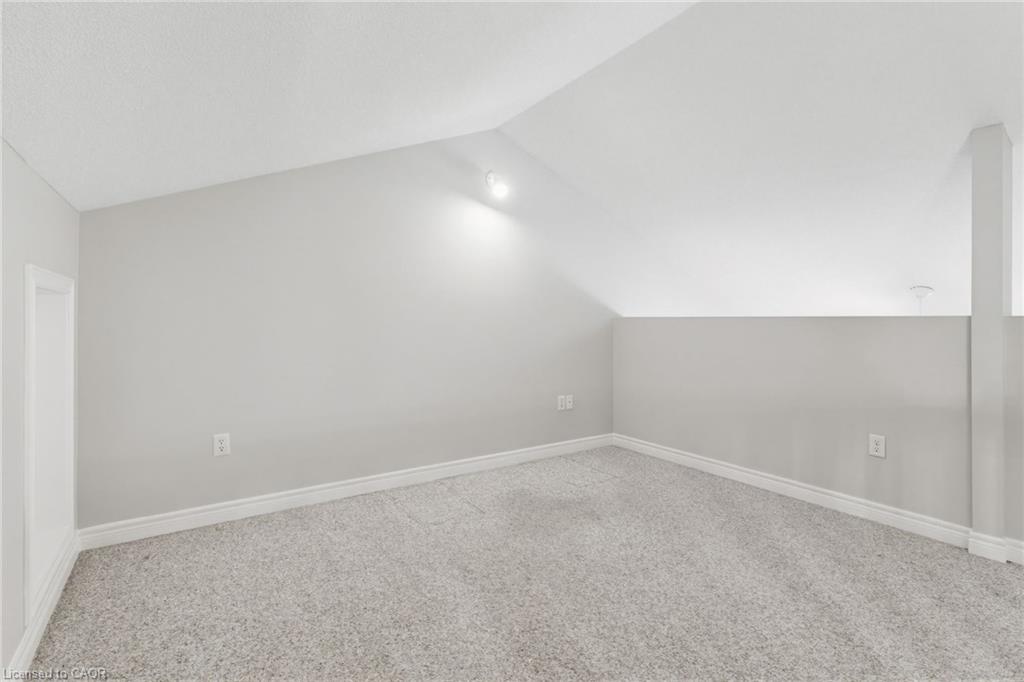 34 Greentrail Drive Property Photo 28
