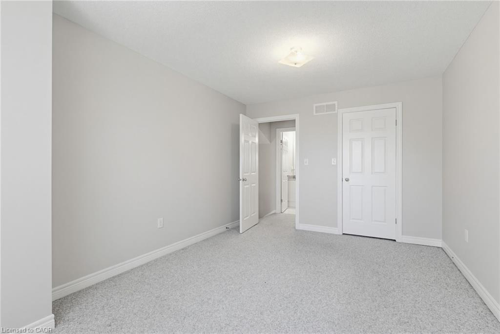 34 Greentrail Drive Property Photo 30