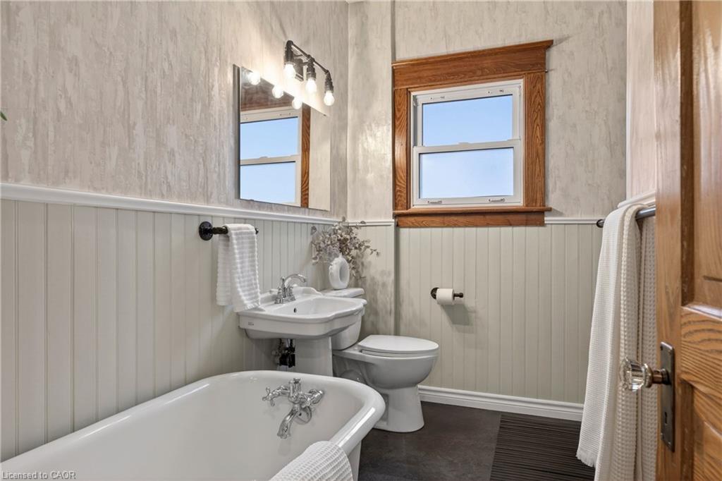 105 Highland Avenue Property Photo 32