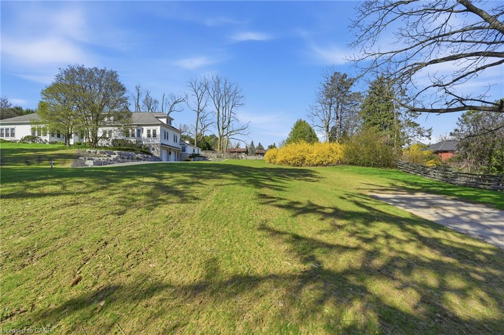206 Lovers Lane Property Photo 9