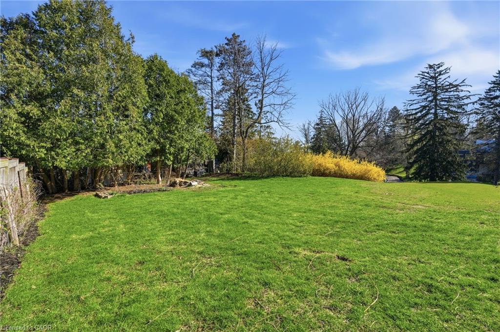 206 Lovers Lane Property Photo 14