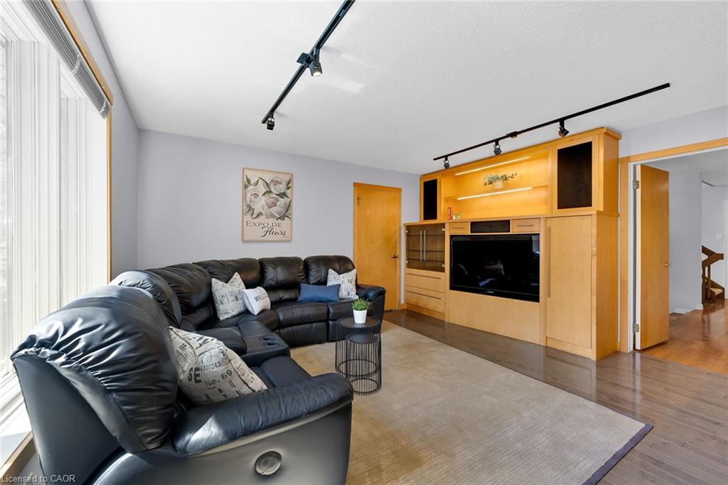 33 Walnut Drive Property Photo 13