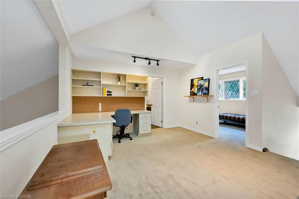 33 Walnut Drive Property Photo 29