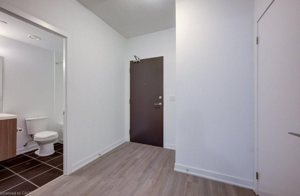 908-85 Duke Street W Property Photo 9