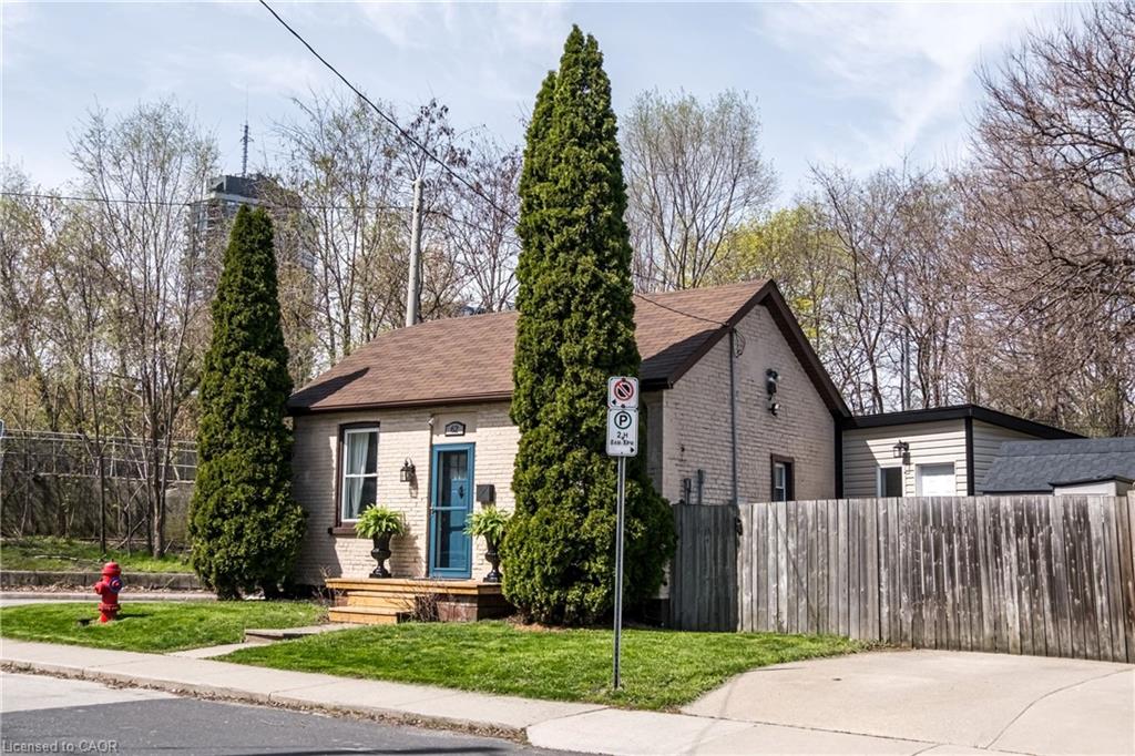 62 Liberty Street Property Photo 2