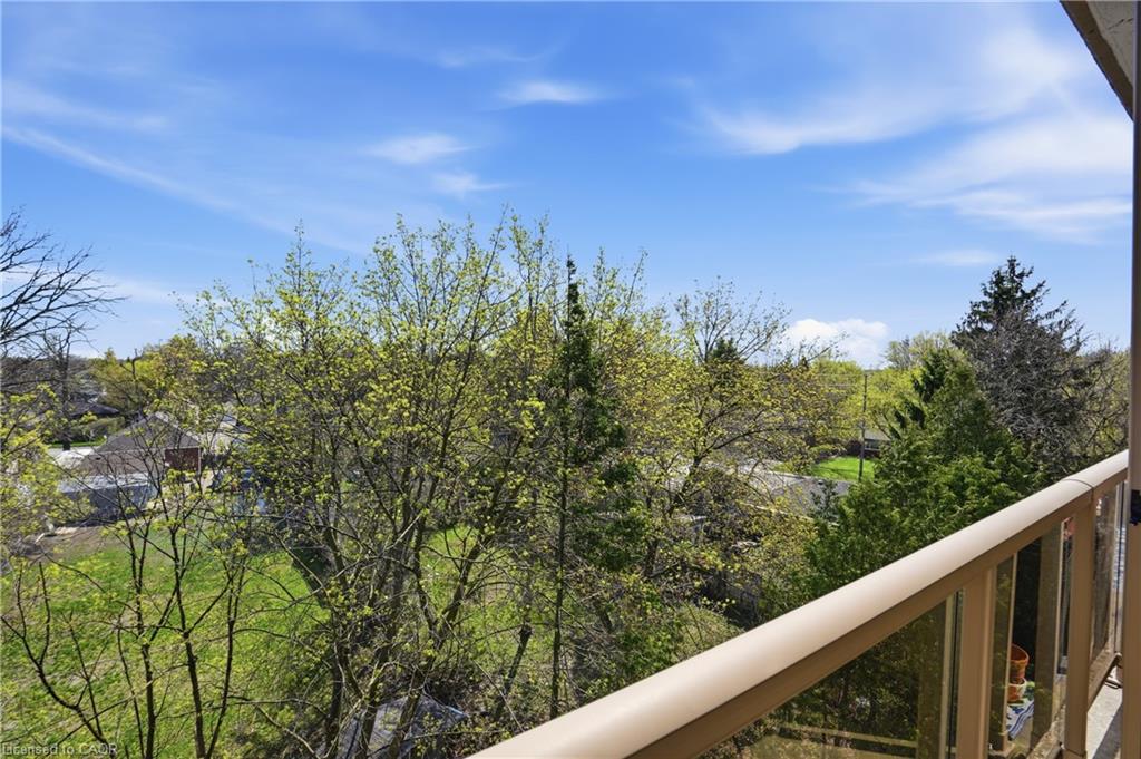 512-793 Colborne Street E Property Photo 22