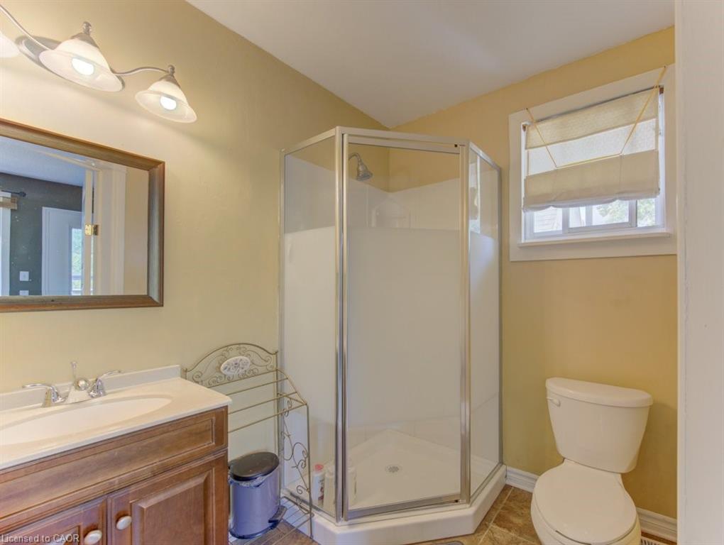 271 London Road W Property Photo 18
