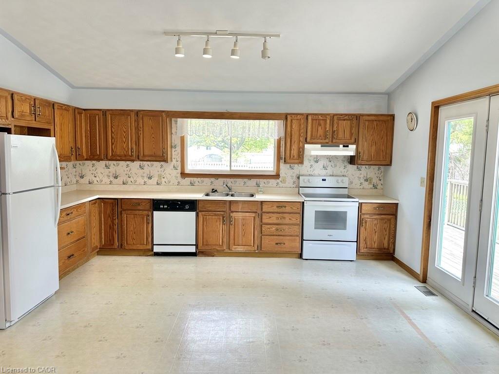 165 Highway 6 Property Photo 20