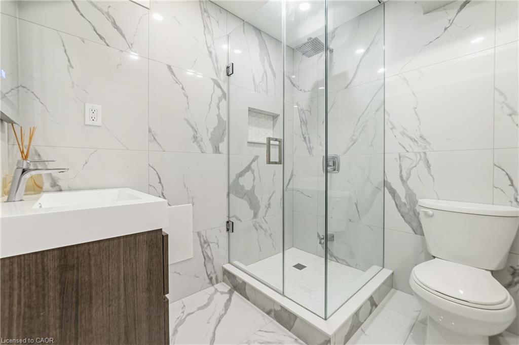 16-300 Ravineview Way Property Photo 36