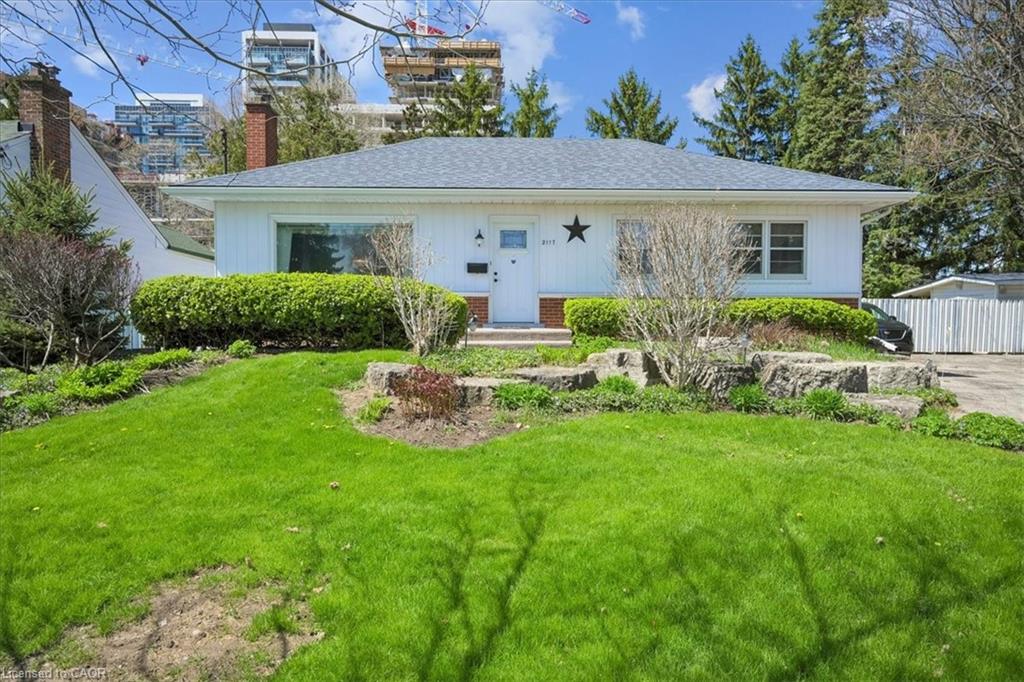 2117 Edinburgh Drive Property Photo 2